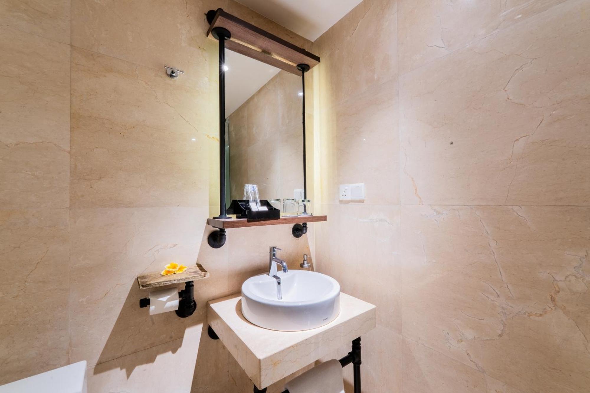 קוטה לומבוק Stark Boutique Hotel And Spa מראה חיצוני תמונה